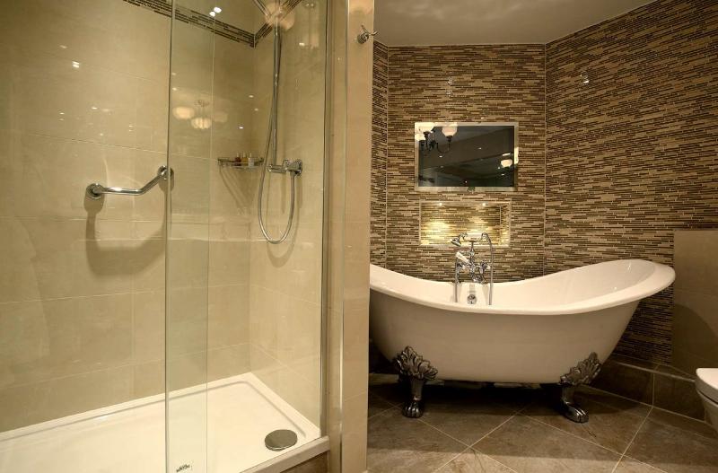 Люкс, Macdonald Bath Spa
