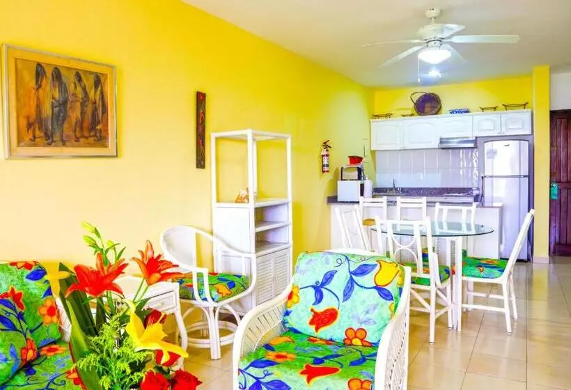آپارتمان 2 خوابه با چشم‌انداز دریا, Nautibeach Beach Front Condos In North Beach