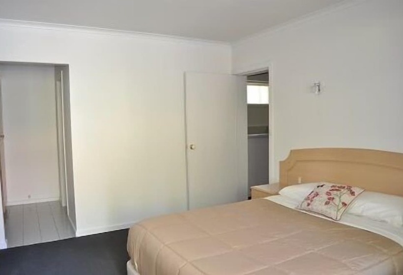 דירת חדר, Nunawading Motor Inn