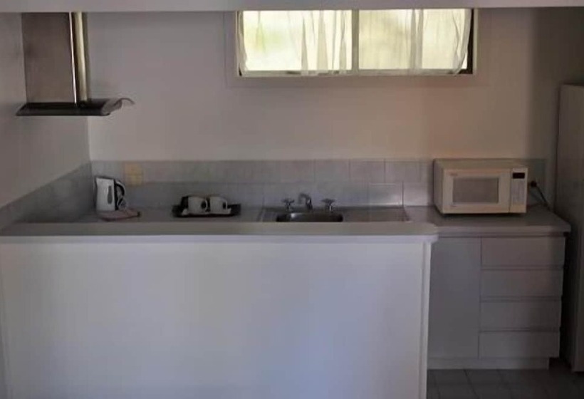 דירת חדר, Nunawading Motor Inn