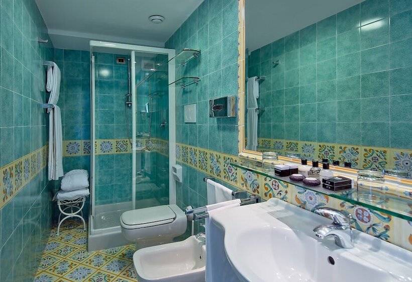 海の見えるコンフォートルーム, Punta Molino Beach Resort And Thermal Spa