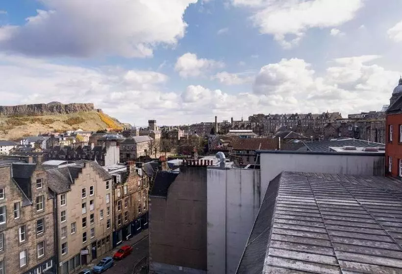 سوئیت رویال, Radisson Blu Hotel, Edinburgh City Centre