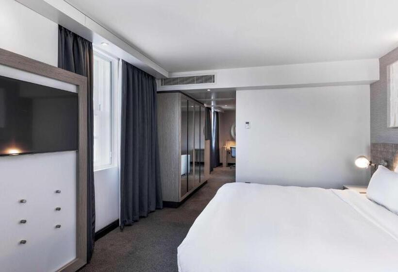 주니어 스위트, Radisson Blu Hotel, Edinburgh City Centre