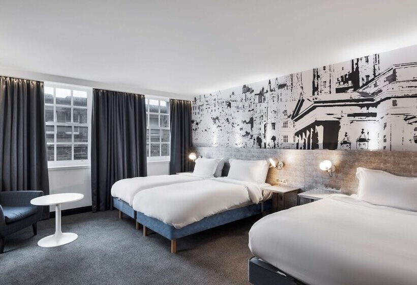 חדר משפחתי, Radisson Blu Hotel, Edinburgh City Centre