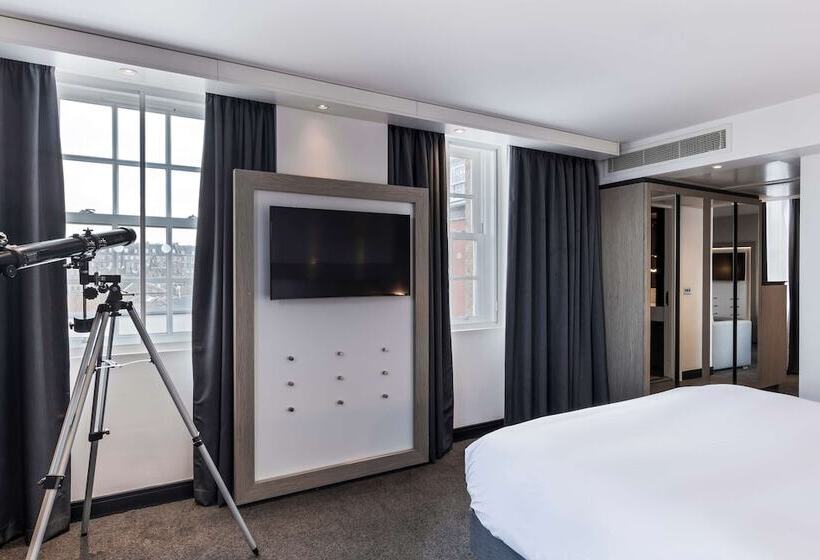 주니어 스위트, Radisson Blu Hotel, Edinburgh City Centre