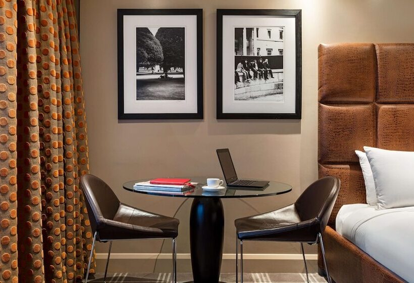Номер Стандарт, Radisson Blu Hotel, London Heathrow