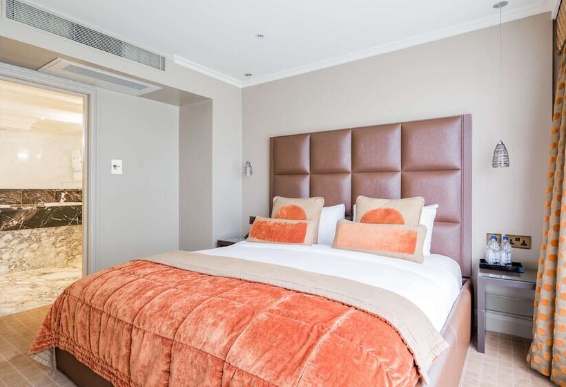 주니어 스위트, Radisson Blu Hotel, London Heathrow