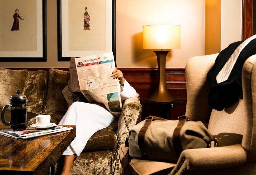 스위트, Radisson Blu Hotel, London Heathrow