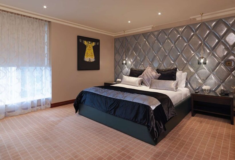 스위트, Radisson Blu Hotel, London Heathrow