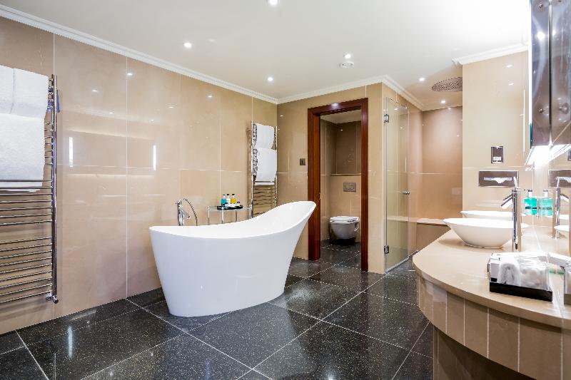 스위트, Radisson Blu Hotel, London Heathrow
