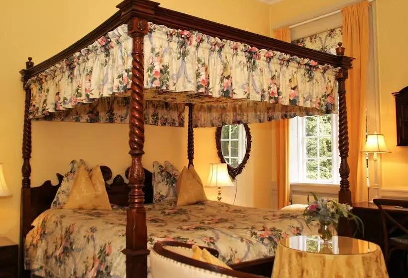 スイート, Sophiendal Manor