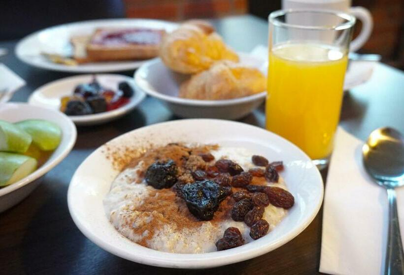 Классический Номер, St Giles London – A St Giles