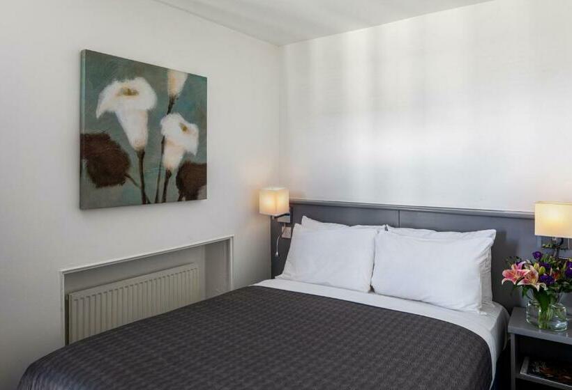 Номер Стандарт, St Giles London – A St Giles