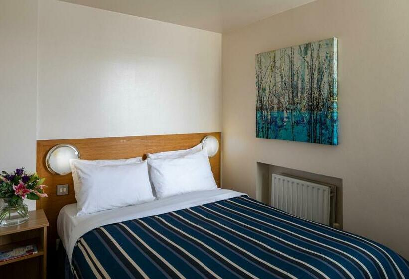 Номер Стандарт, St Giles London – A St Giles