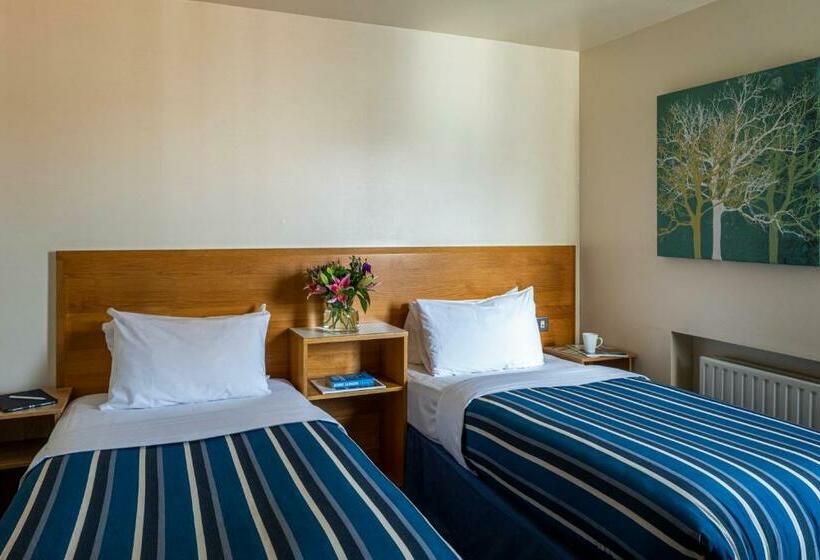 Номер Стандарт, St Giles London – A St Giles