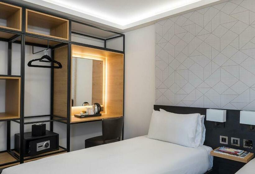 Номер Superior, St Giles London – A St Giles