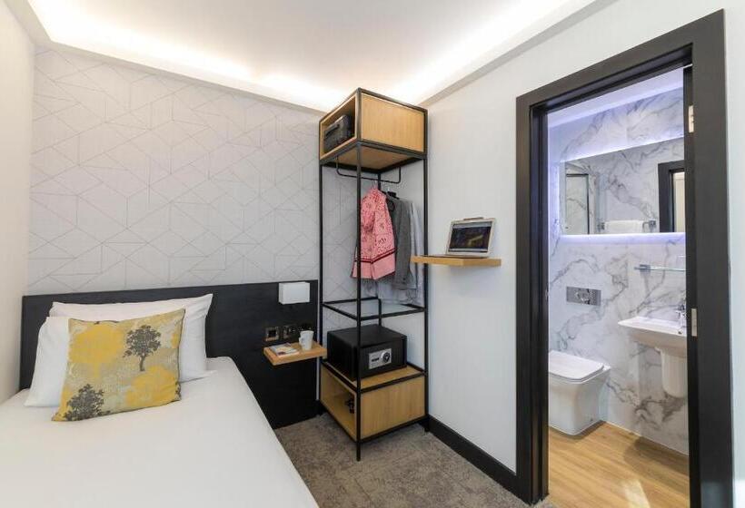 Номер Стандарт Индивидуальный, St Giles London – A St Giles