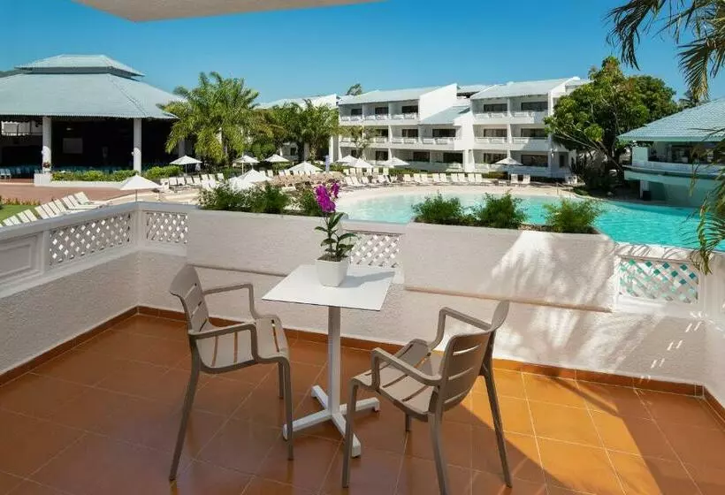 اتاق لوکس با چشمانداز استخر, Sunscape Puerto Plata All Inclusive