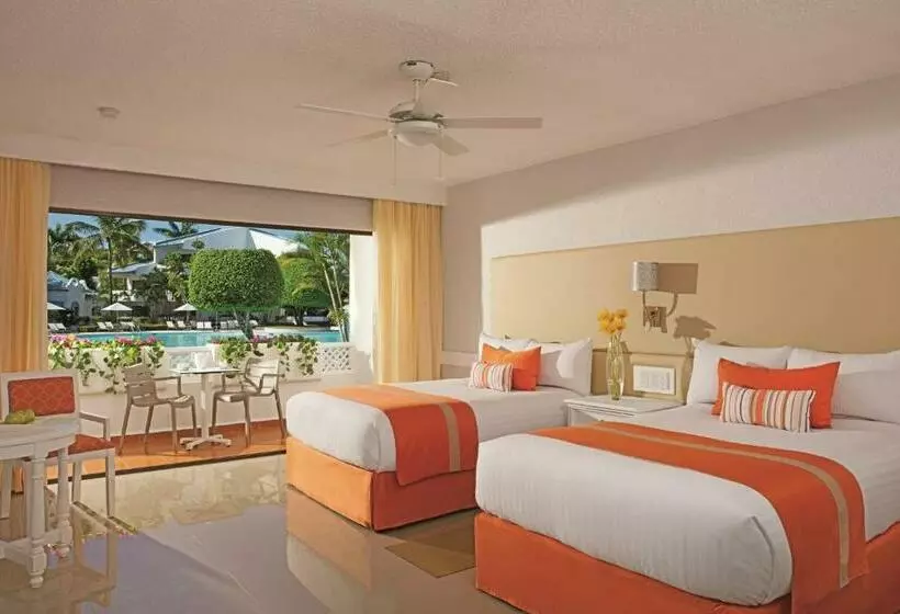 اتاق لوکس با چشمانداز استخر, Sunscape Puerto Plata All Inclusive