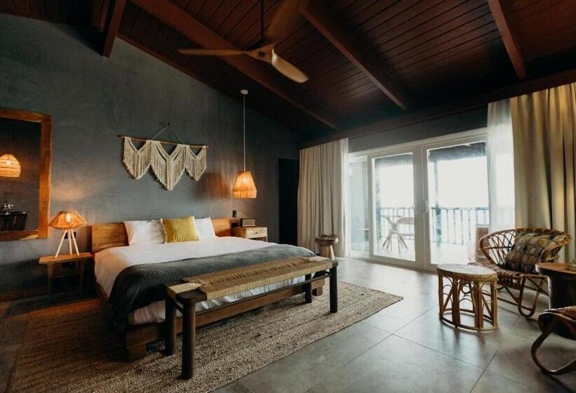 اتاق سوپریور, The Waves At Cane Bay