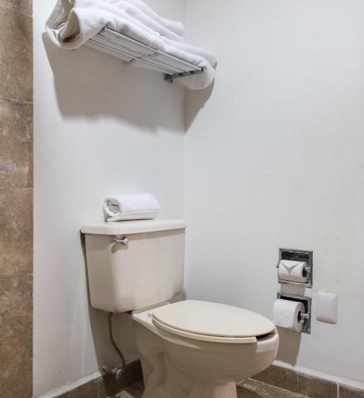 جناح, Boutique Naura Centro