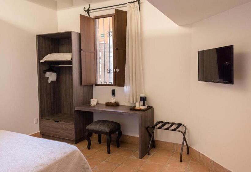 غرفة قياسية, Boutique Naura Centro