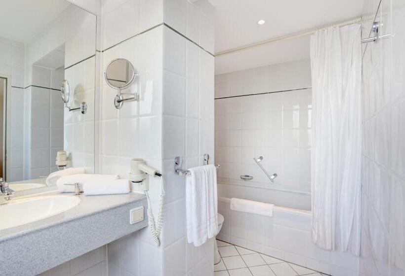 Standard Single Room, Abacus Tierpark