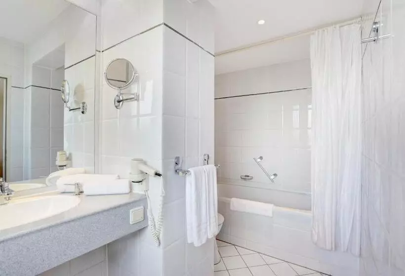 Standard Single Room, Abacus Tierpark