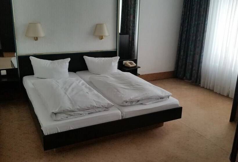 חדר ביזנס, Bitterfelder Hof   Mongoo Gmbh