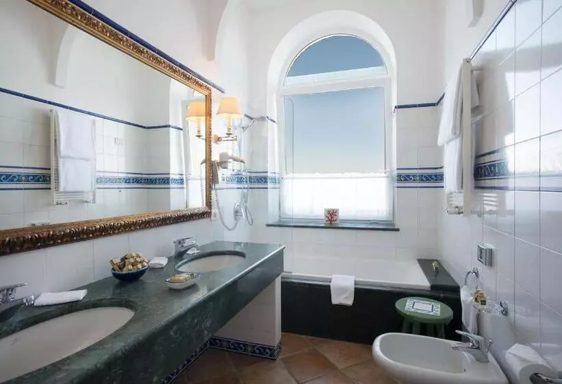 Junior Suite cu Vedere la Mare, Caesar Augustus