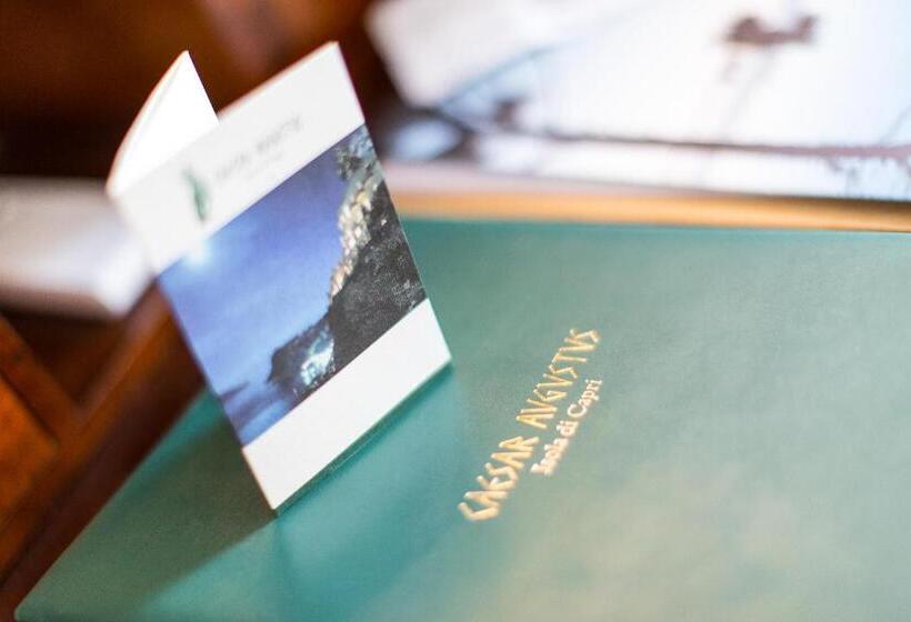 ガーデンビュークラシックルーム, Caesar Augustus