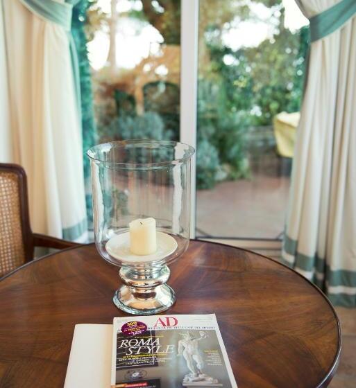 ハイドロマッサージバス付きスイート, Caesar Augustus