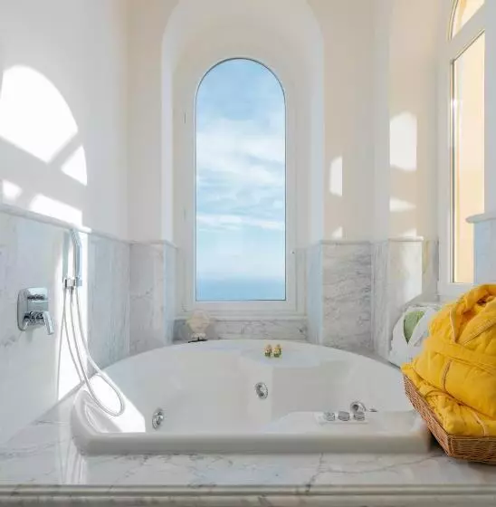 Suite, Caesar Augustus