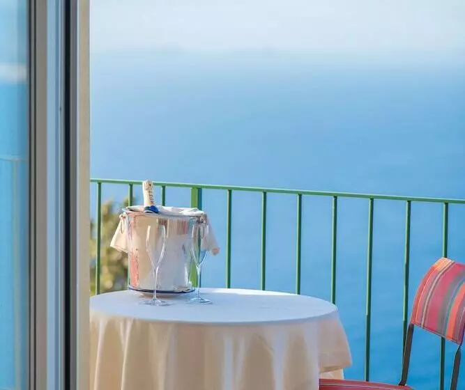 Cameră Deluxe cu Vedere la Mare, Caesar Augustus