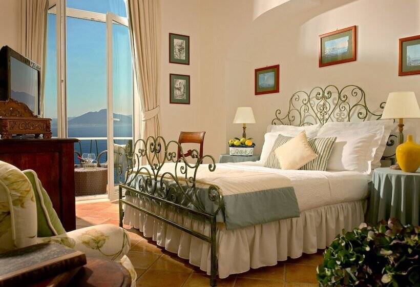 オーシャンビューデラックスルーム, Caesar Augustus