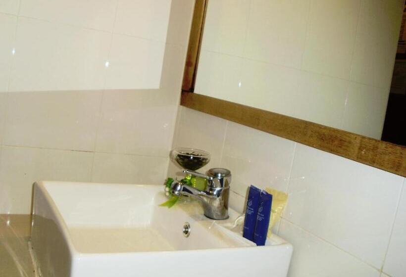 デラックスファミリールーム, Eagle Bay