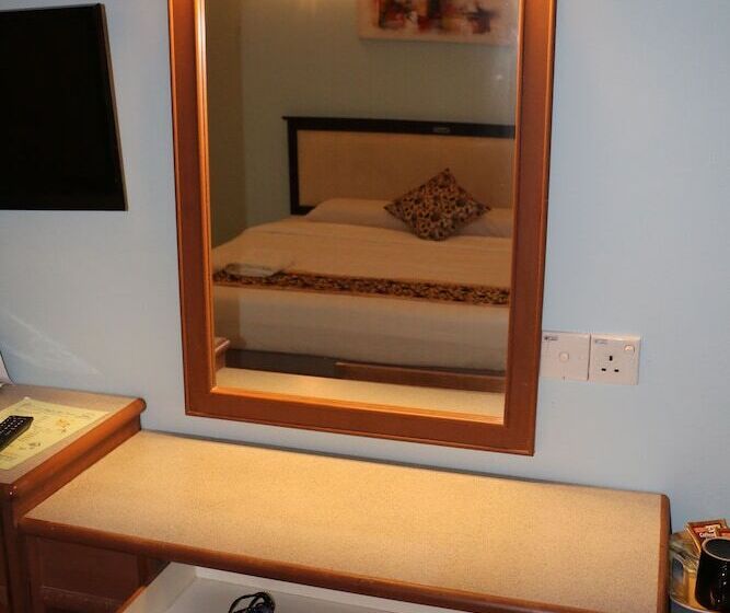 スーペリアールーム, Eagle Bay