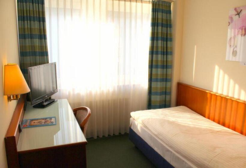 标准单人间, Elbroich