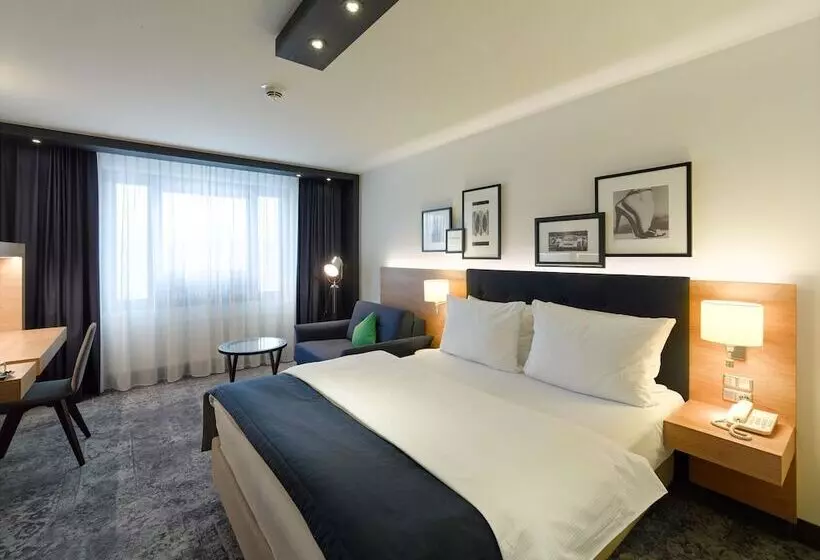 اتاق استاندارد, Holiday Inn Stuttgart, An Ihg