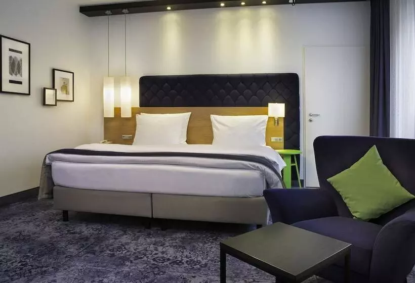 اتاق استاندارد برای معلولان, Holiday Inn Stuttgart, An Ihg