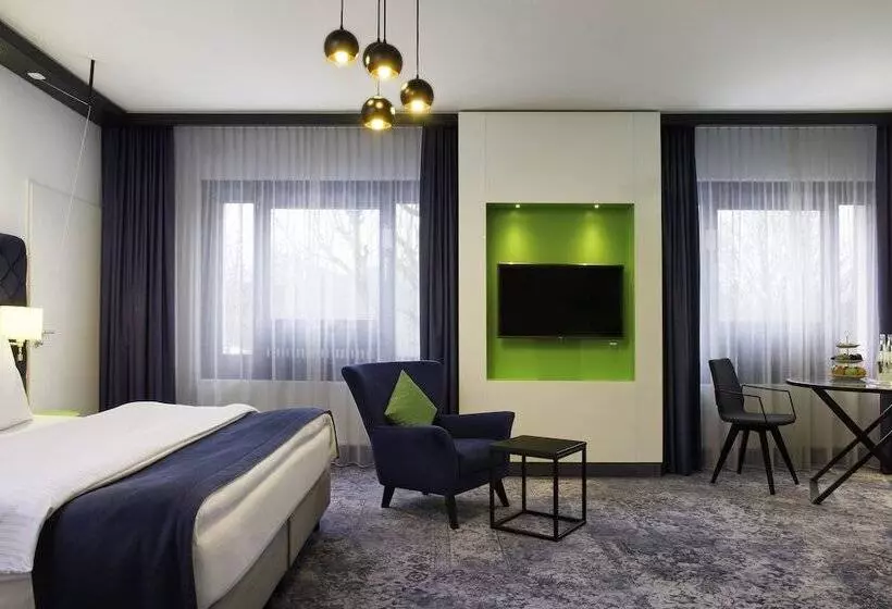 اتاق استاندارد برای معلولان, Holiday Inn Stuttgart, An Ihg