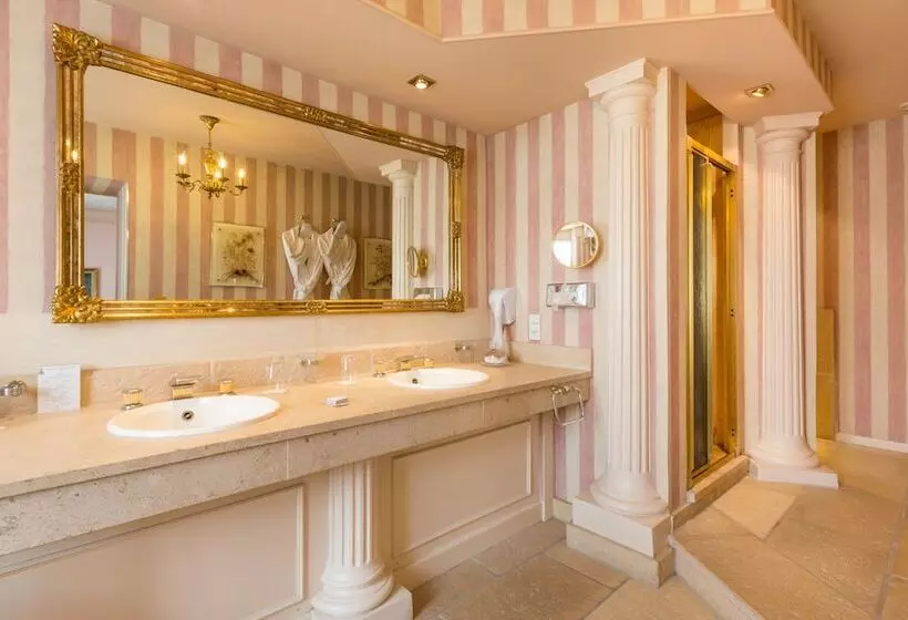 デラックスルーム, Hostellerie De La Pommeraie By Popinns