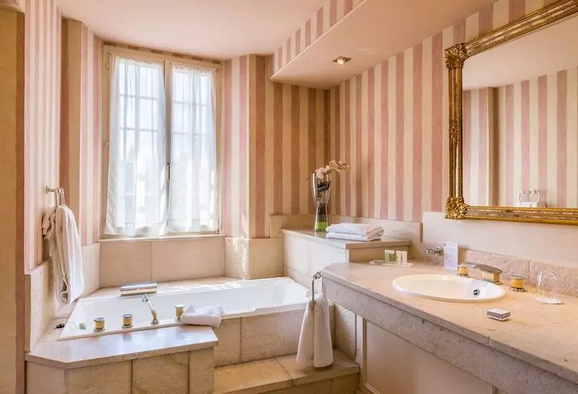 デラックスルーム, Hostellerie De La Pommeraie By Popinns