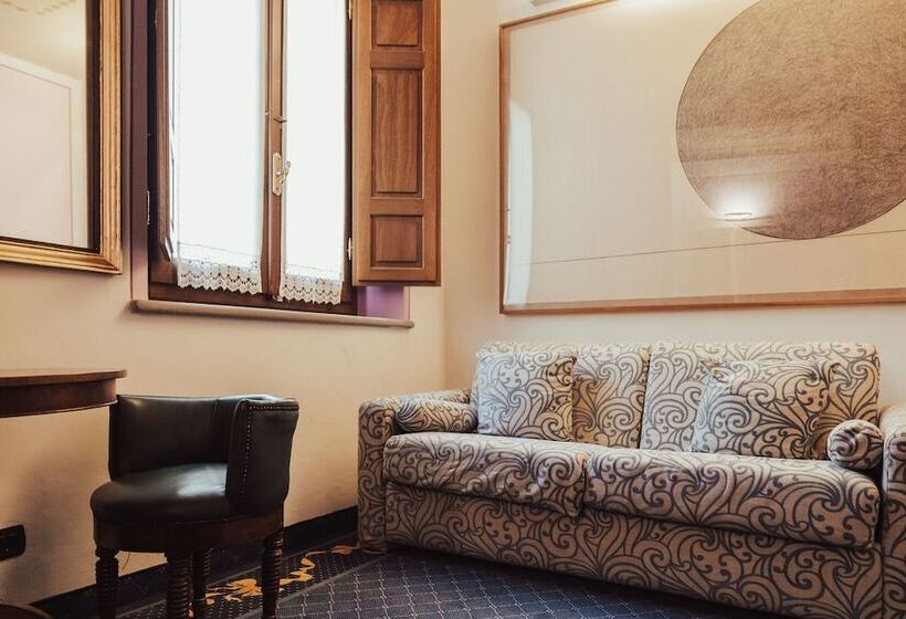 سوییت جونیور, Ii Guelfo Bianco