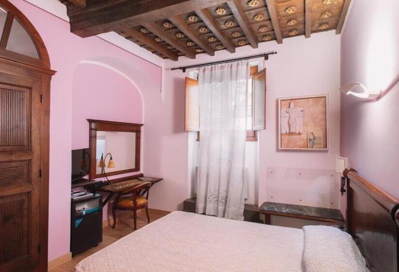 اتاق سوپریور, Ii Guelfo Bianco