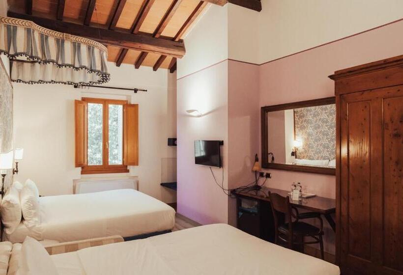 اتاق استاندارد سه نفره, Ii Guelfo Bianco