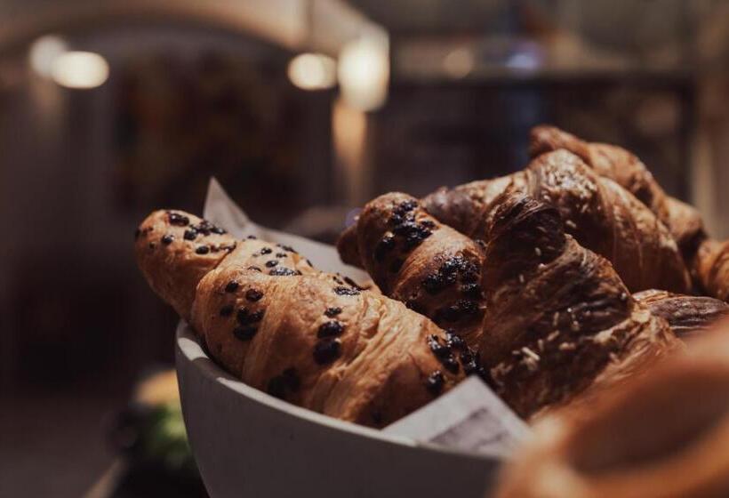 سوییت جونیور, Ii Guelfo Bianco