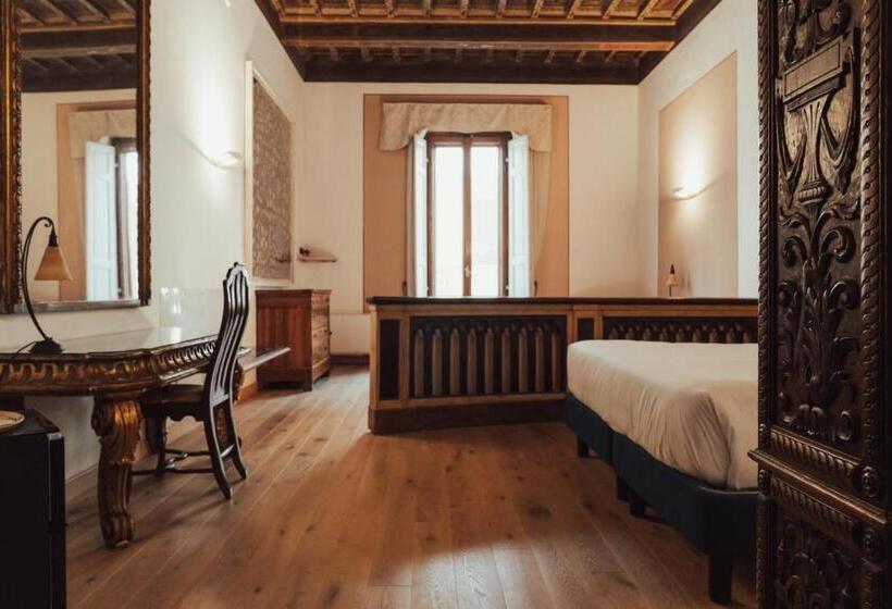 سوییت جونیور, Ii Guelfo Bianco