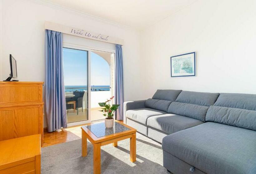 جناح مطلّ علي البحر, Maritur  Adults Only