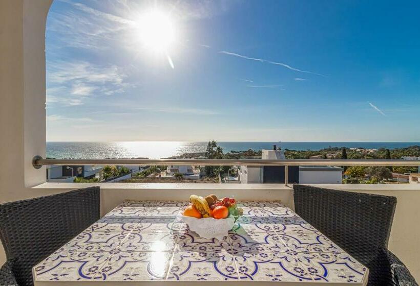 جناح مطلّ علي البحر, Maritur  Adults Only